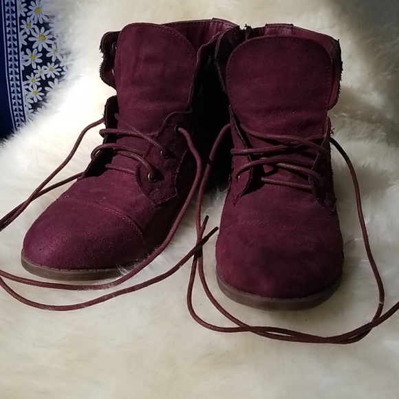 Dark Raspberry Booties - Picture 1 of 6